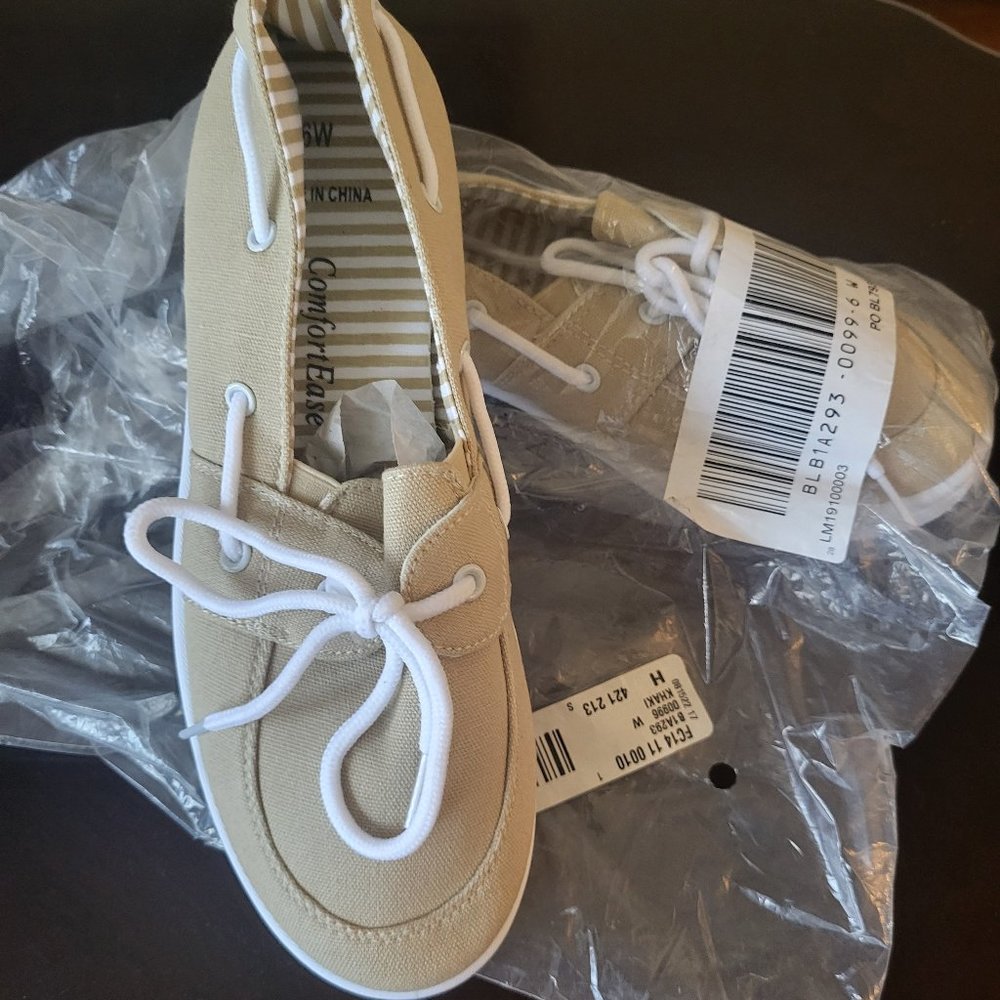 BN ComfortEase® "Christa" Canvas Boat Shoes-Tan 6W